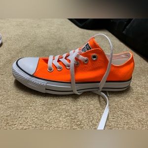 Converse All Star Chuck Taylor Low Top Neon Orange Size unisex Men’s 5 Women’s 7